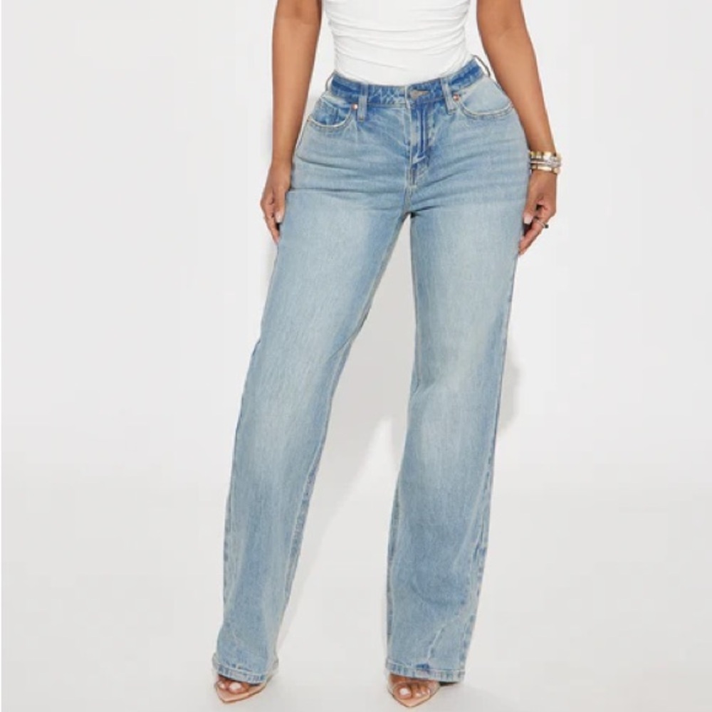 FN (NEW W TAG) Straight Leg Jeans - Light Wash